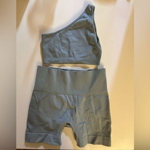 SETACTIVE set in Rain - sculptflex